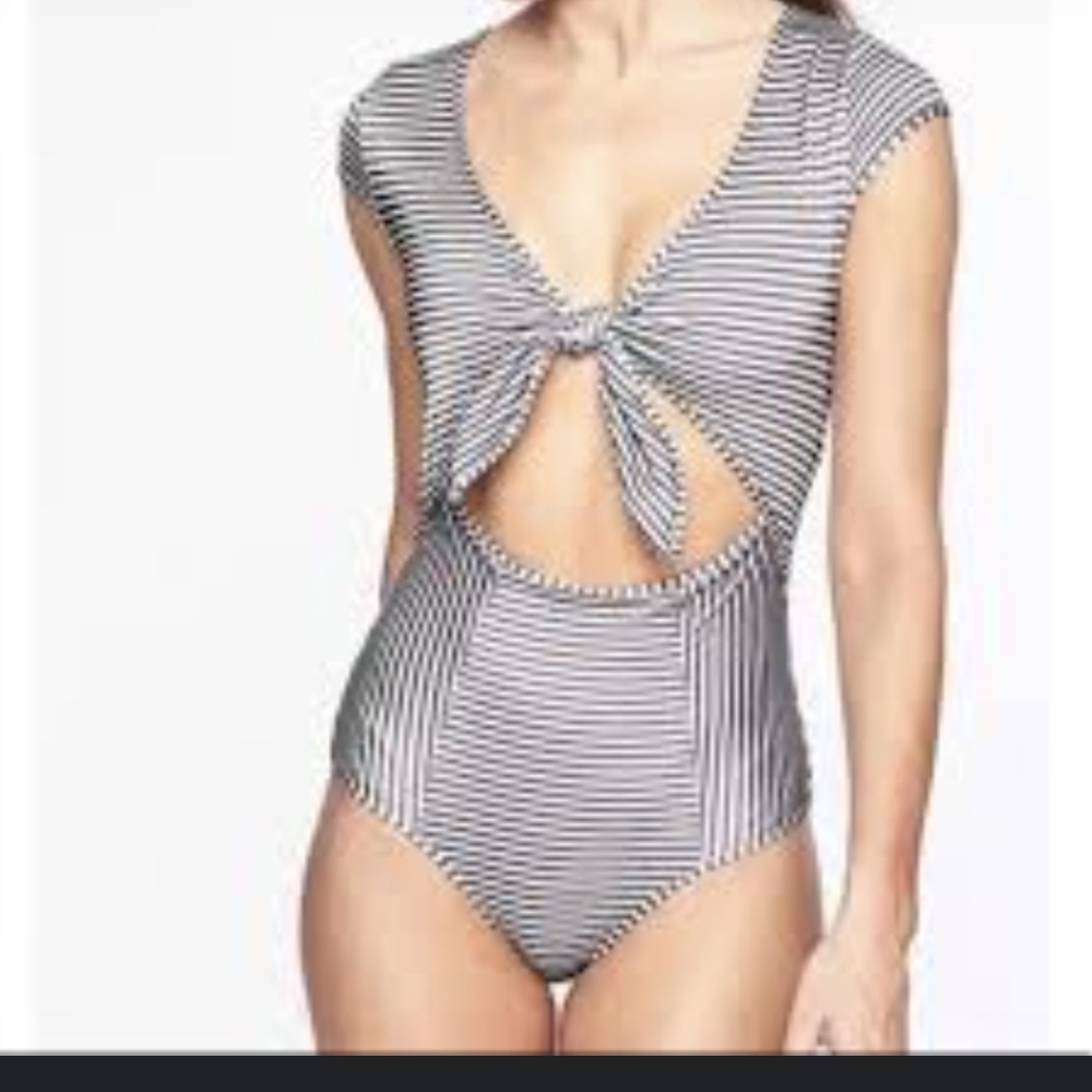 Athleta one piece swim bathing suit - Picture 5 of 5